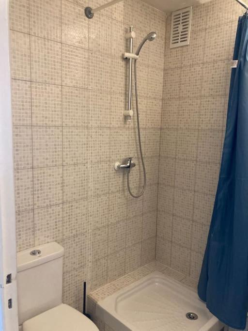 Cozy Studio With Balcony And Free Parking Aix-en-Provence Exterior photo
